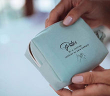 Cargar imagen en el visor de la galería, Monederito Lino con detalle pompón. Personalizable. Disponible en 4 colores