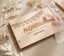 Load image into Gallery viewer, Libro Firmas Comunión Banderín. Personalizable