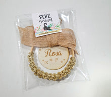 Load image into Gallery viewer, Bola Navidad 5. Bastidor Macramé y Madera