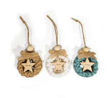 Cargar imagen en el visor de la galería, Bola Navidad 6. Adornos Navidad Macramé
