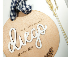 Cargar imagen en el visor de la galería, Placa Madera Silla Comunión