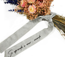 Cargar imagen en el visor de la galería, Cinta Terciopelo Ramo Novia. Personalizable. Disponible en 3 colores