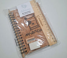 Load image into Gallery viewer, Libreta Corcho + Kit de Escritura Cute Animal

