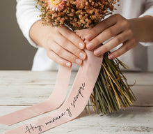 Cargar imagen en el visor de la galería, Cinta Terciopelo Ramo Novia. Personalizable. Disponible en 3 colores
