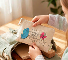 Cargar imagen en el visor de la galería, Neceser Plano Mariposas. Personalizable
